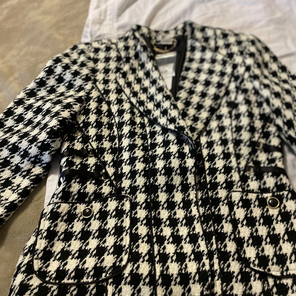 Cache short blazer